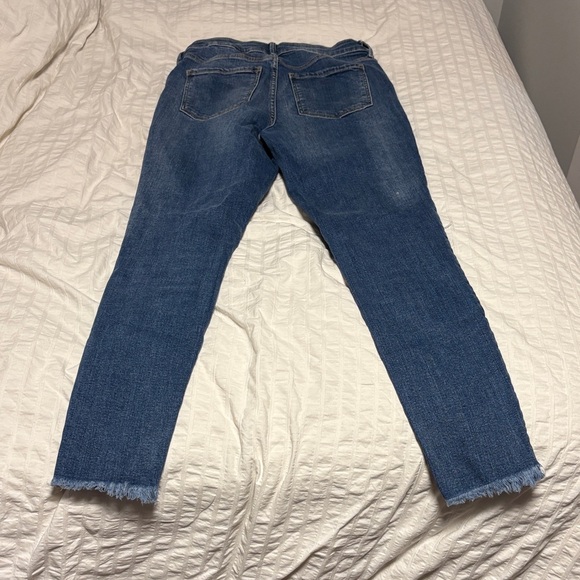 Old Navy Ripped Blue Skinny Jeans - Picture 4 of 4